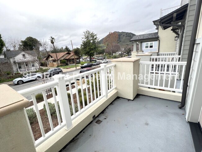 Building Photo - AVAILABLE SEPTEMBER - Downtown SLO Studio with Rooftop Deck