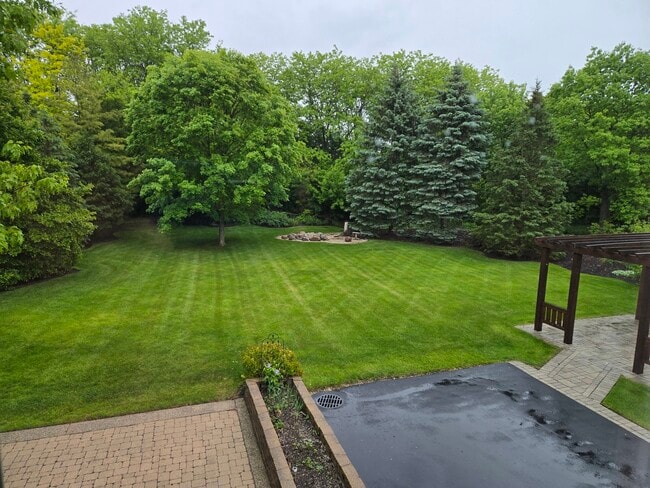 Building Photo - 25805 N Arrowhead Dr
