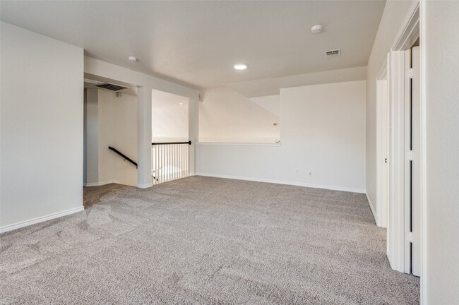 Building Photo - 5012 Marineway Dr