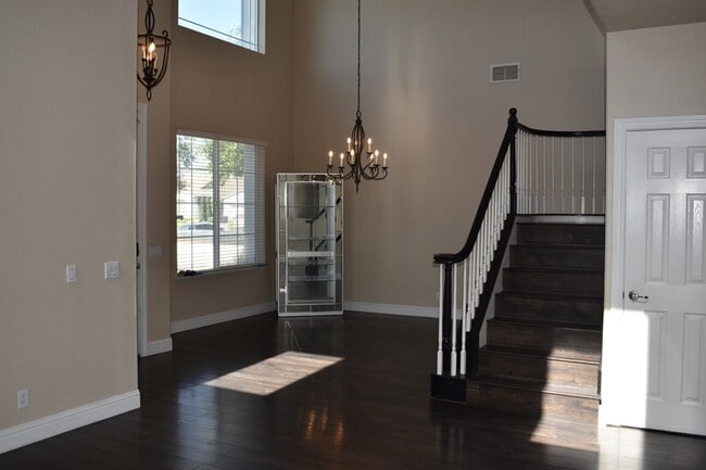 Building Photo - 870 Alabaster Ct