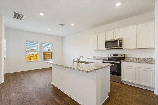 Building Photo - 18512 Cremello Dr
