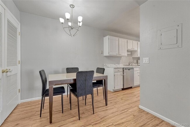 Building Photo - 7968 Chase Cir