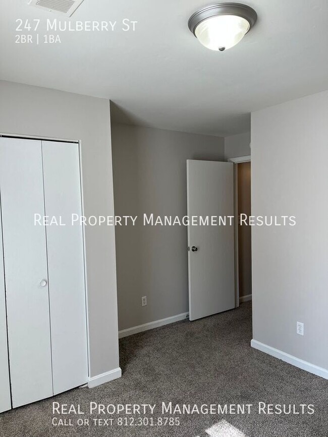 Building Photo - 247 Mulberry St