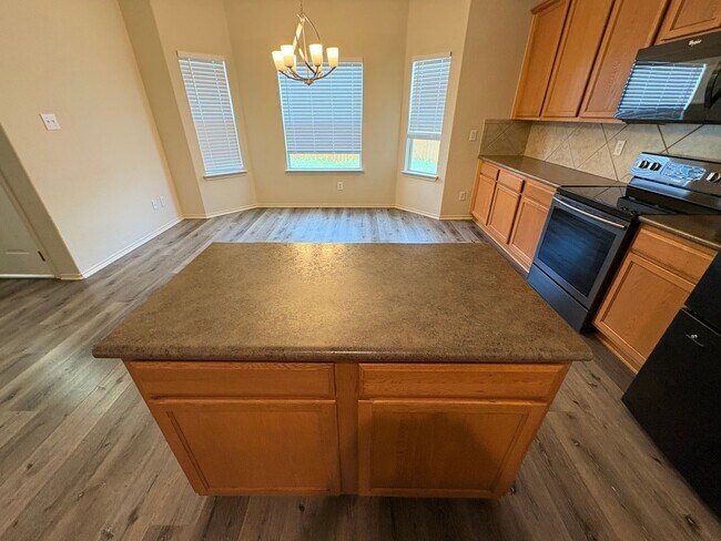 Building Photo - Beautiful home in Town Creek Village - Cibolo