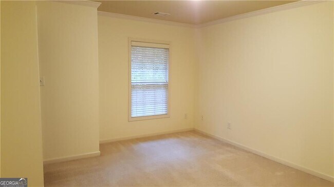 Building Photo - 5120 Meridian Ln