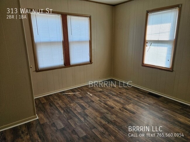 Building Photo - 313 Walnut St