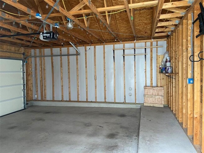Building Photo - 18307 Mammoth Cave Blvd