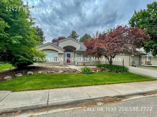 Primary Photo - 11427 W Daniel St