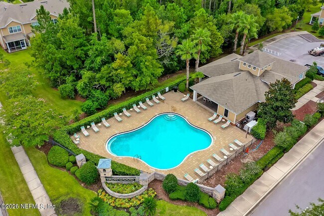 Building Photo - 4008 Lionheart Dr