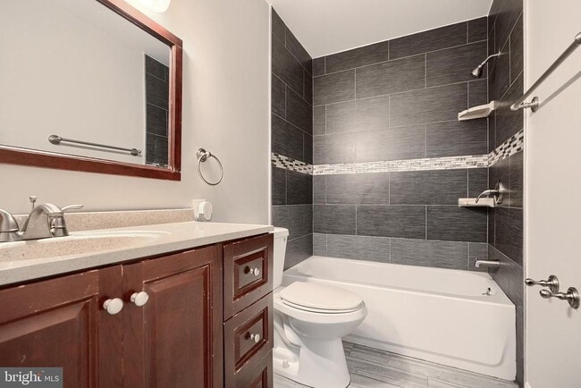 Building Photo - 8704 Tamar Dr