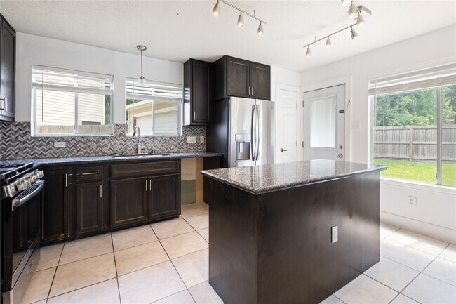 Building Photo - 22014 Soft Pines Ct