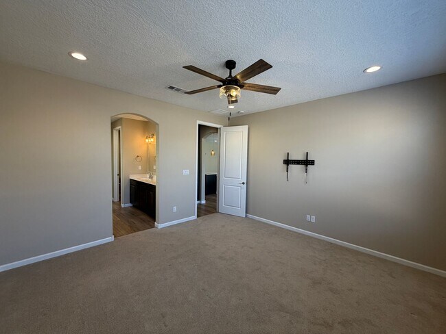 Building Photo - 4 Bedrooom Single Story New Build in Mesa Del Sol Near Netflix Studios!
