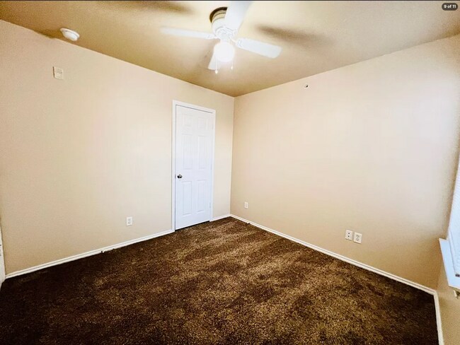 Building Photo - 10718 Mathom Landing