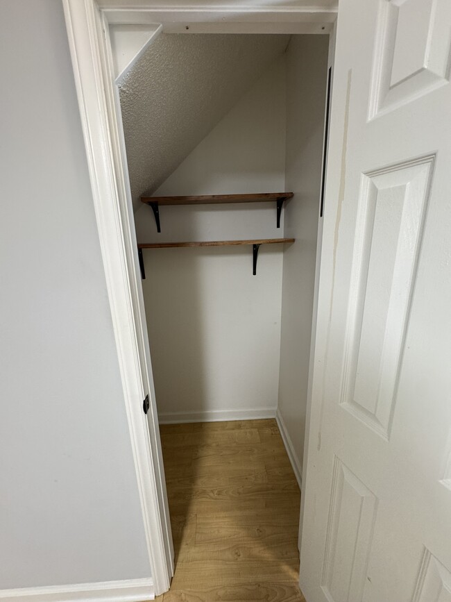 Hall Closet - 109 Sparger Springs Ln