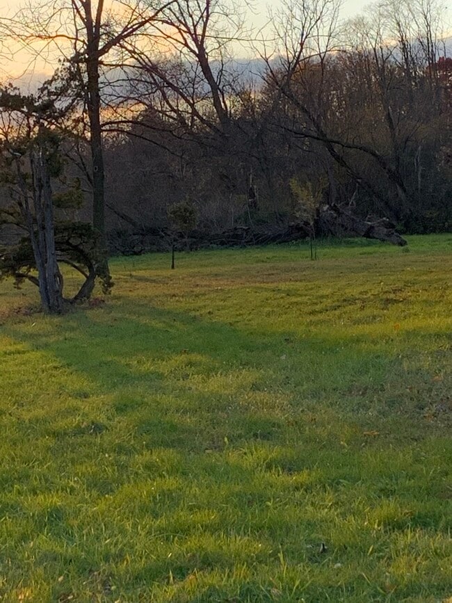 Building Photo - 37W793 Binnie Rd