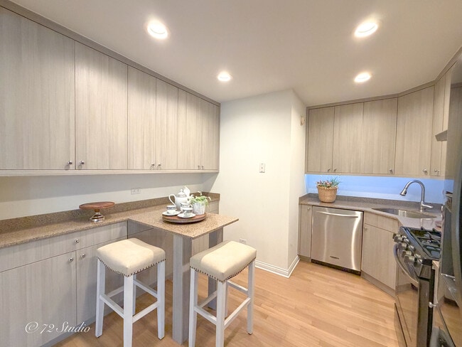 Building Photo - 5 Echo Ct