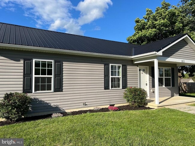 Building Photo - 203 NEPTUNE Way