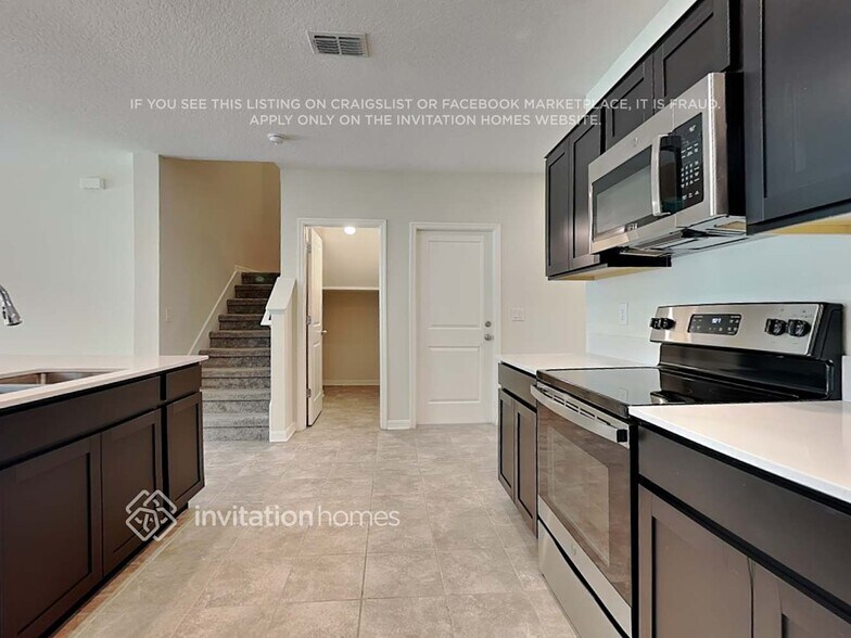 Building Photo - 4211 Bull St