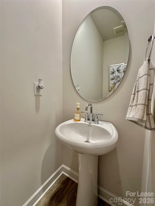 Building Photo - 6212 Hailstone Rd