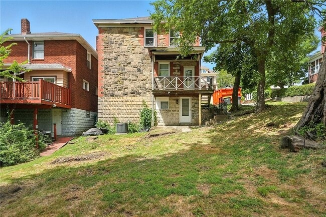 Building Photo - 3229 Beacon Hill Ave