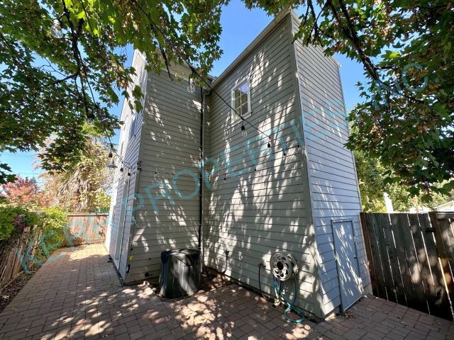Building Photo - 5519 SE 74th Ave