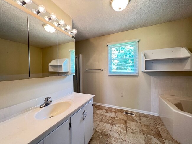 Building Photo - The Lifestyle You Deserve.