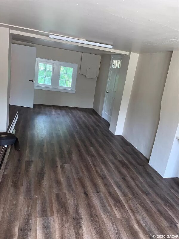 Building Photo - 929 SW 13th St