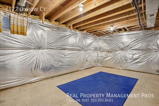 Building Photo - 6422 Oxbow Ct