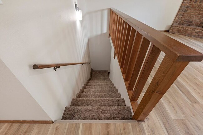 Building Photo - House for Rent in Lakewood Village Community