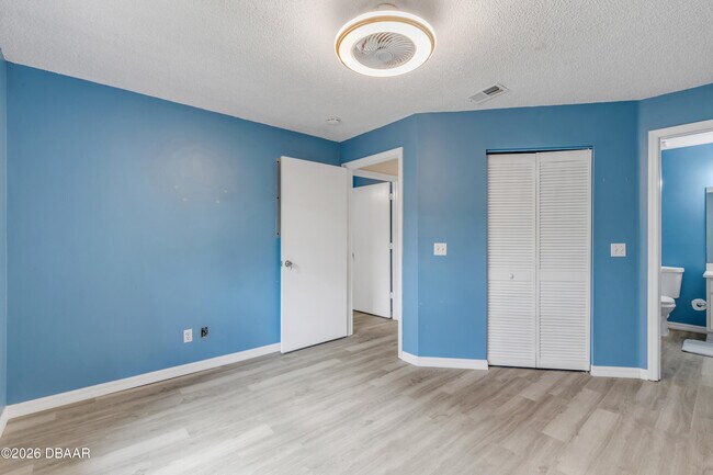 Building Photo - 1601 Big Tree Rd