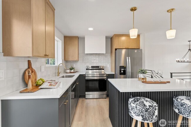 Building Photo - 11602 SE 210th Pl