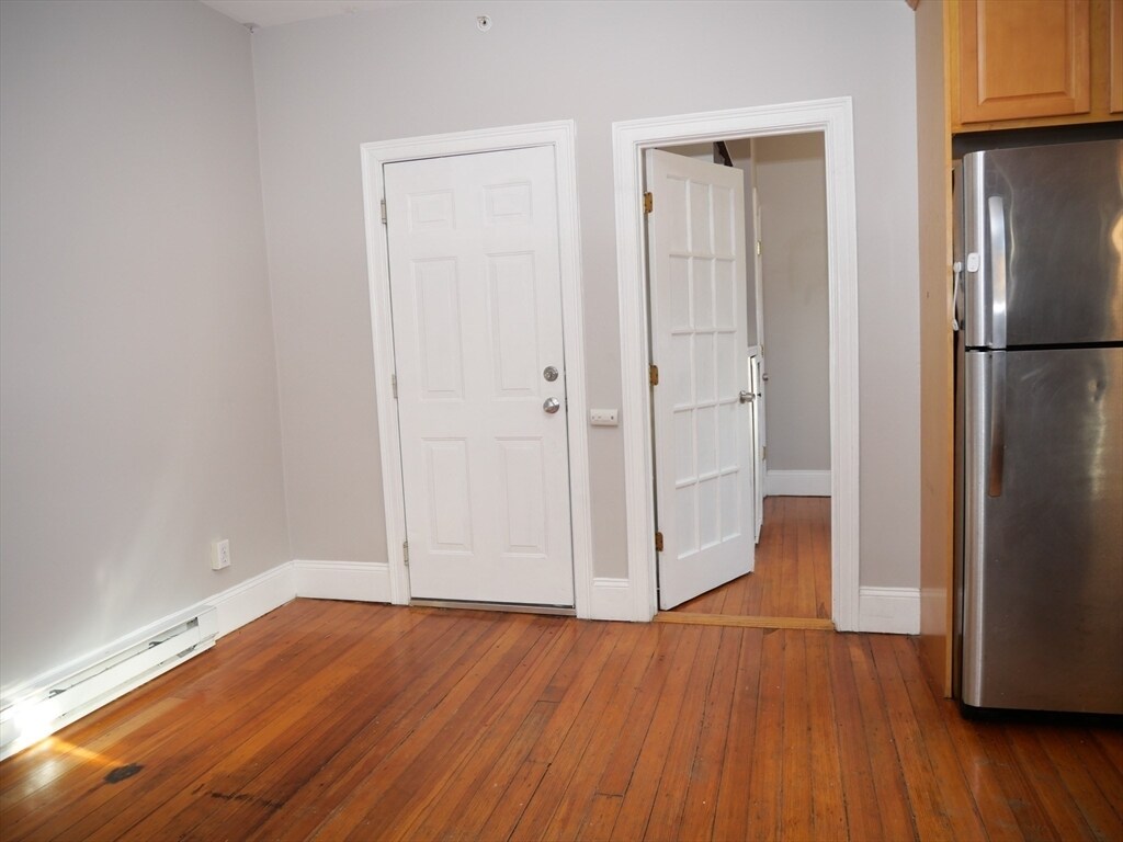 Building Photo - 96 Chestnut Hill Ave