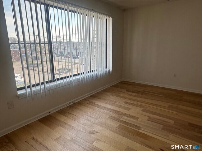 Building Photo - 1690 Dixwell Ave