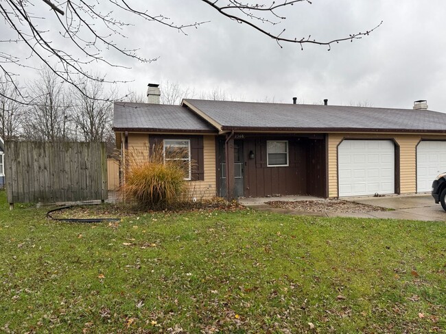 Building Photo - 2308 Valley Creek Run