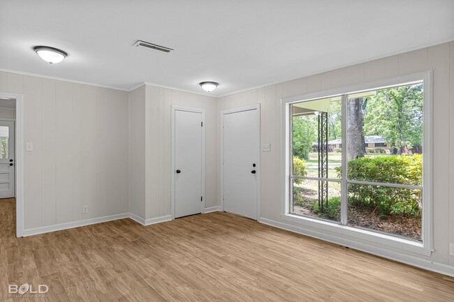 Building Photo - Welcome Home!
