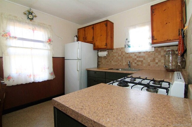 Building Photo - 35 Glanhope Rd