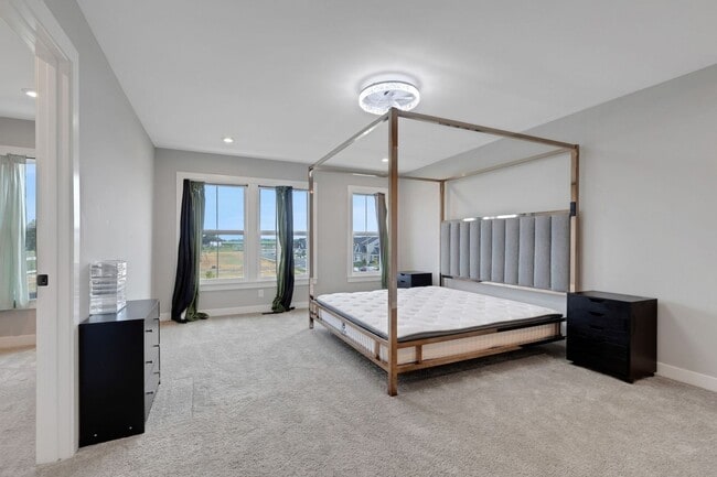 Building Photo - 6032 Windsor Dr