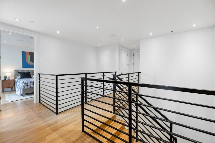 Building Photo - 1268 Lombard St