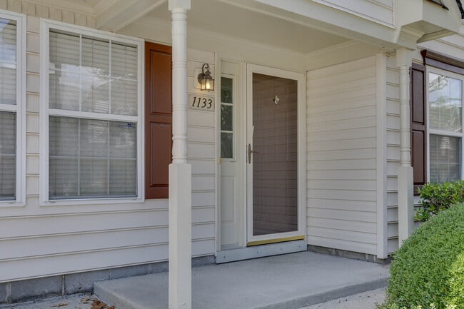Building Photo - 1133 Lady Ashley Dr