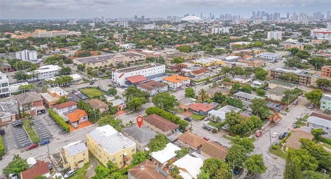 Building Photo - 2506 SW 9th St