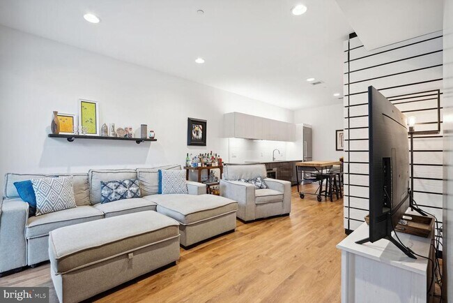 Primary Photo - 57 N St NW