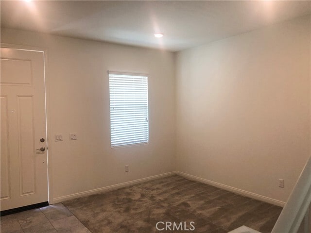 Building Photo - 2735 E Howlett Ln