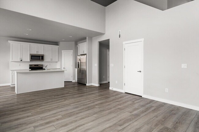 Building Photo - 721 E Zekes Ct