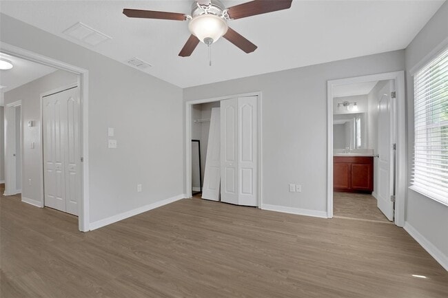 Building Photo - 6477 Sedgeford Dr
