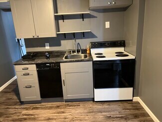 Building Photo - 836 Evergreen St