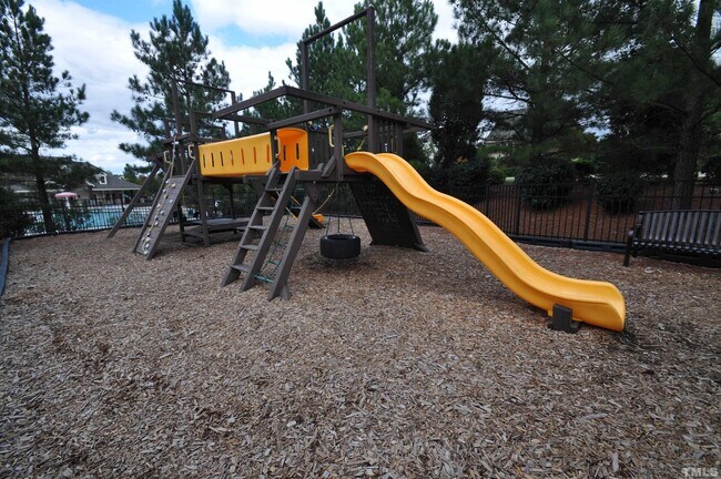 Building Photo - 5405 Cambridgeshire Loop