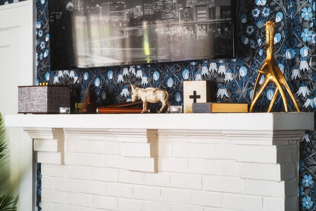 Building Photo - 715 Grandin Rd