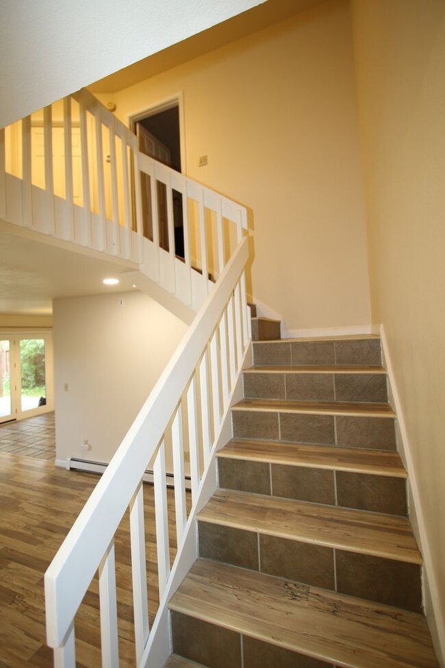 Building Photo - 5941 Keyann Cir