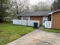 Building Photo - Beautiful 3bd/2ba home ready to rent
