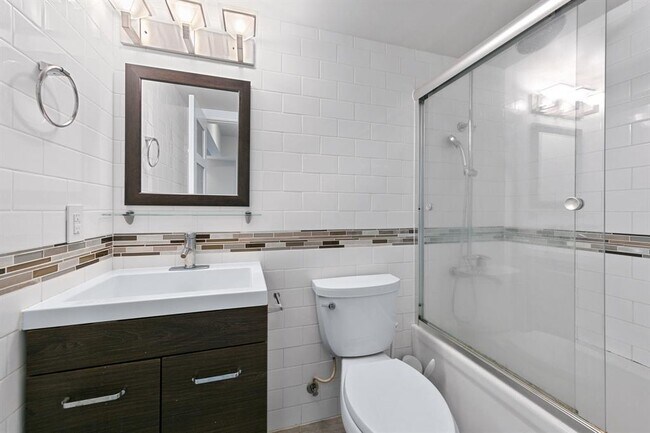 Building Photo - 3110 Red River St